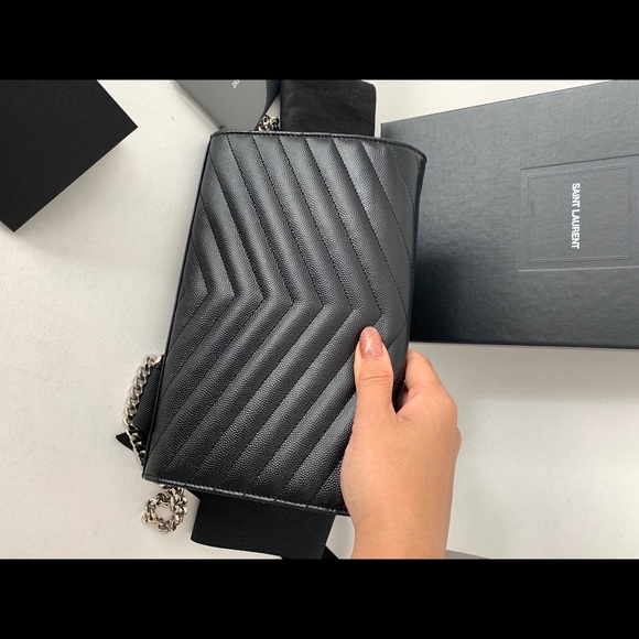 SOLD YSL Envelope WOC - Picture 5 of 7